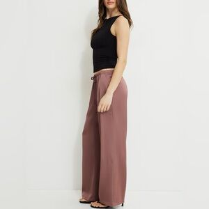 BWNT Dynamite Leo satin pants in rose taupe / dusty rose XS